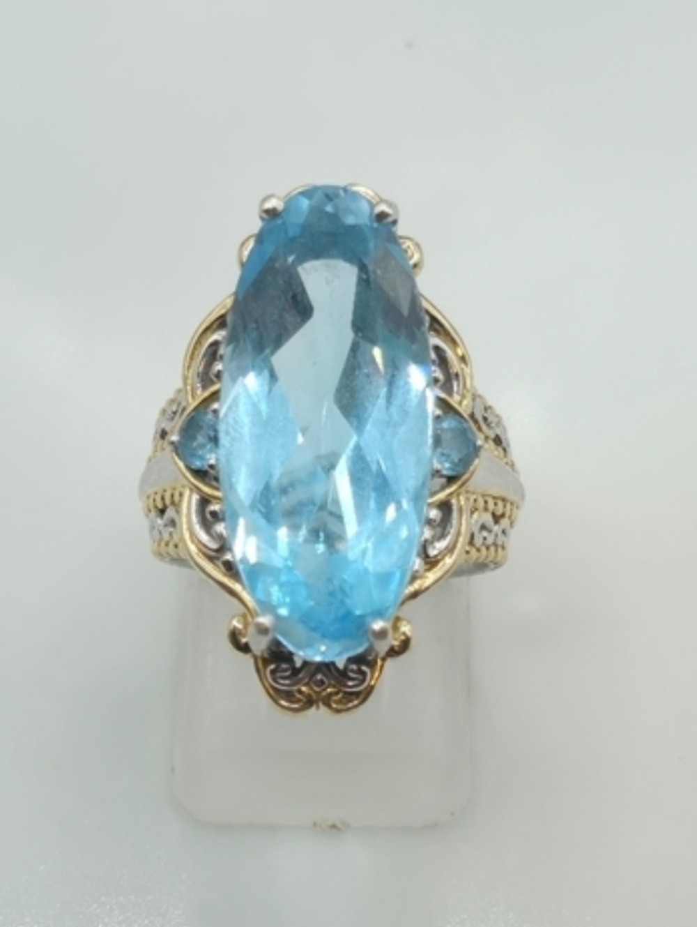 Extraordinary Designer Michael Valitutti Gems En Vogue Swiss Blue Topaz Ring